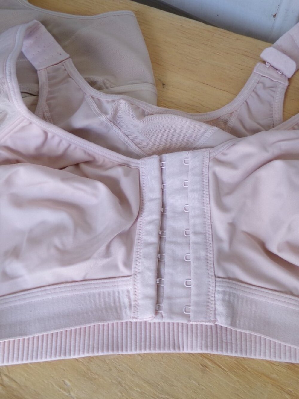 Set of 2 Front Close Bras Sz 40C - Picture 2 of 7